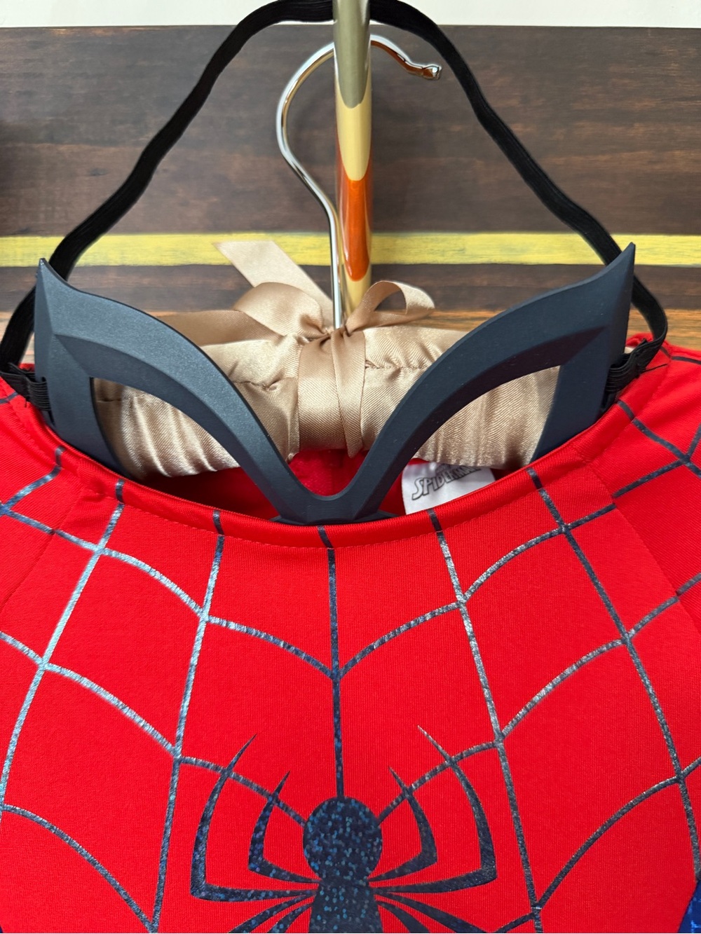 🕷️🕸️ Women’s Adult Spider-Girl Costume - Spider-Man - Picture 8 of 14